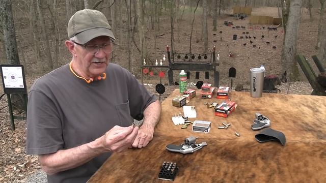 S&W Model 642 25th Anniversary смотреть онлайн