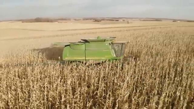 John Deere corn harvest in South Dakota filmed with DJI Mavic 2 Pro 4K pt. 4 смотреть онлайн