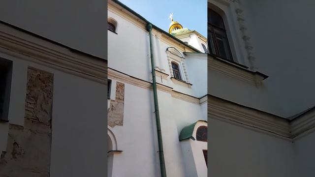 СОБОР СОФІЯ КИЇВСЬКА ПАМ'ЯТКА ХІ ст. КОЛОКОЛЬНЯ (St. Sophia in Kyiv is a cathedral. Ukraine) #Short смотреть онлайн