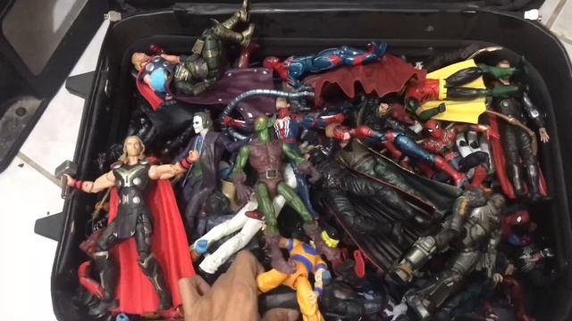 MI MALETA DE MARVEL LEGENDS para mudanza de casa смотреть онлайн