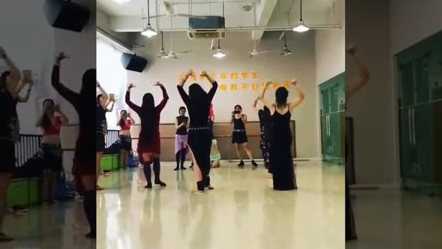 Elena Ramazanova Teaching   Russian Belly Dancer   Online Belly Dance Class1