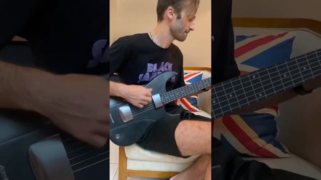 Aeroguitar is now onsell #aeroguitar #guitar #aeroband #guitarsolo #guitaroutdoors #playguitar смотреть онлайн