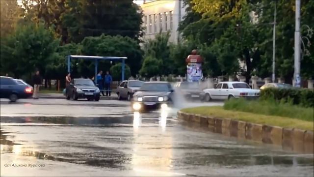 Mercedes-Benz E55 AMG W210 drifting смотреть онлайн