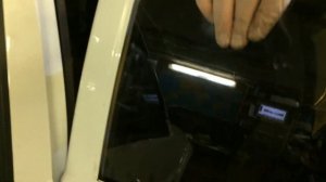 Шеви Нива  стекло задней боковой двери