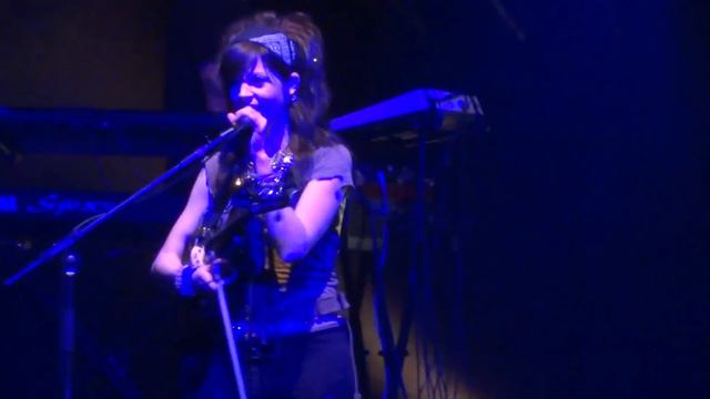 Lindsey Stirling - We Found Love - Live @013 Tilburg (NL) - 16.01.2013 (6/13) смотреть онлайн