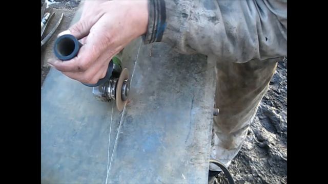 В самодельном мини тракторе стеклю кабину. смотреть онлайн