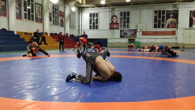 На пятничные схватки, на встречу приезжала команда Ансалта(Ботлих) и Кеди.(7) смотреть онлайн