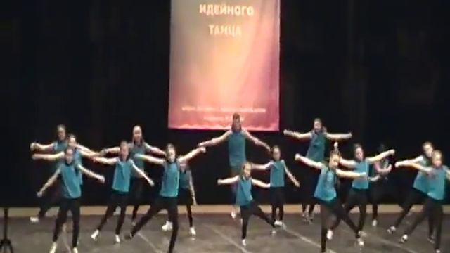 Команда "KrisDance", танец "Happy Dance" (PSY Feat. CL – Daddy) смотреть онлайн