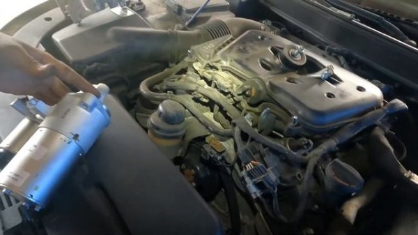 2013 Hyundai Genesis 3.8L starter replacement. Starter clicks, no start