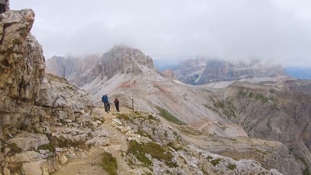 Trekking Dolomiti Vlog - Presena - Braies - Lagazuoi - 5 torri смотреть онлайн