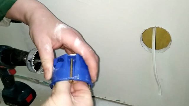 Подрозетник в гипсокартон установка подрозетника своими руками монтаж подрозетников смотреть онлайн