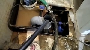 абиссинская скважина в доме в подполе