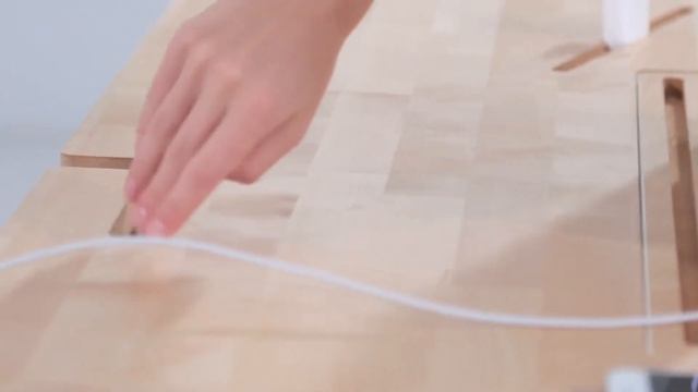 Tabula Sense Light - стол со встроенной электроникой смотреть онлайн