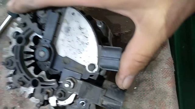 Ford Focus 2 снятие ремонт установка генератора смотреть онлайн