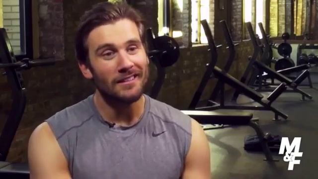'Vikings' Star Clive Standen's Warrior Workout Muscle & Fitness смотреть онлайн