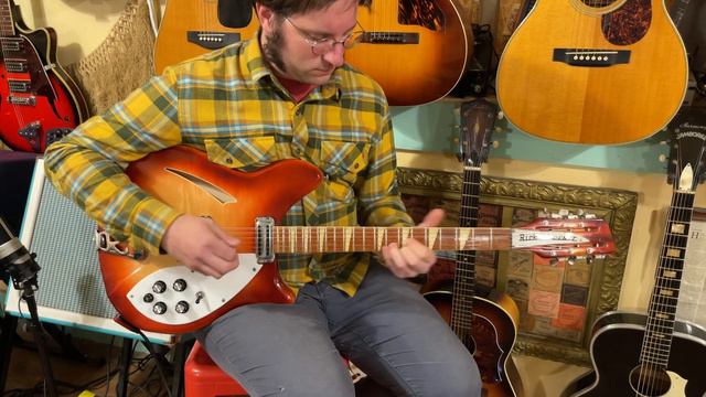 1966 Rickenbacker 360/12 electric 12-string guitar смотреть онлайн
