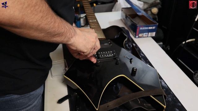 Mick Thomson B.C. Rich Warlock Pickup Swap смотреть онлайн