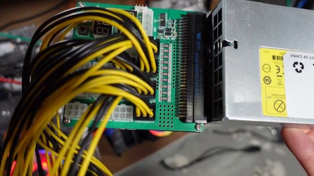 Running Ipollo Miners, Goldshell Box Miners Off Server PSUs смотреть онлайн
