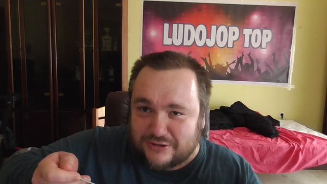 ОБЖОР НА ГРЕЧЕСКИЙ САЛАТ В ГРЕЦИИ смотреть онлайн