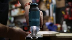 NEW Makita 18V Barrel Grip Jigsaw (DJV185)