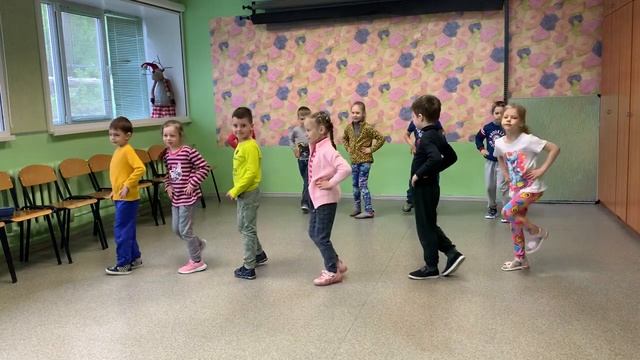 Танец "Гномики" смотреть онлайн