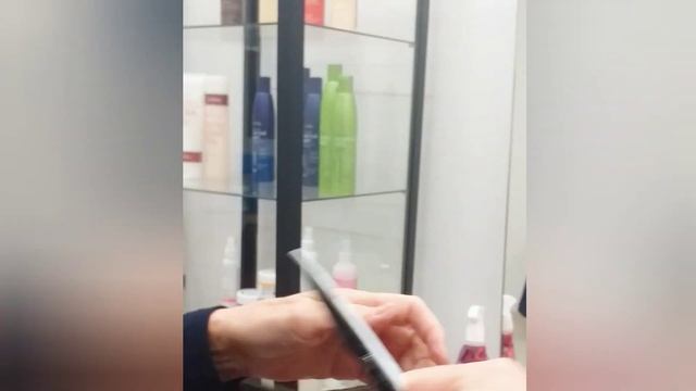 Исправление неудачной, домашней стрижки. Стрижка у мастера каре на ножке с бритым затылком. смотреть онлайн