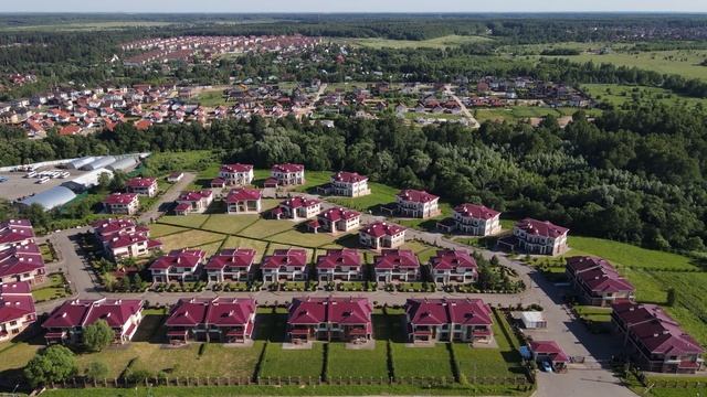 Обзор коттеджного поселка «Ново-Никольское»: дома и дуплексы в едином архитектурном стиле смотреть онлайн