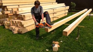 Торцовка  бруса цепной пилой, простое приспособление.