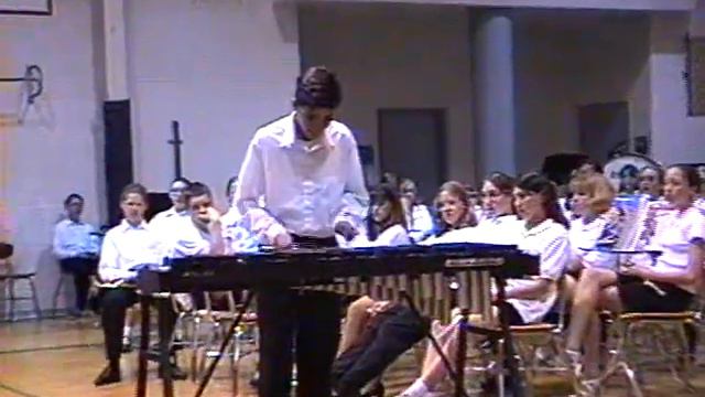 "Flight Of The Bumblebee" on Xylophone- middle school band concert смотреть онлайн