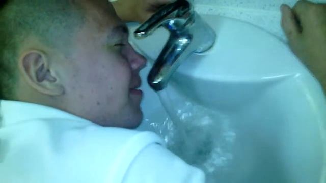 Жёсткий официант ржака )))