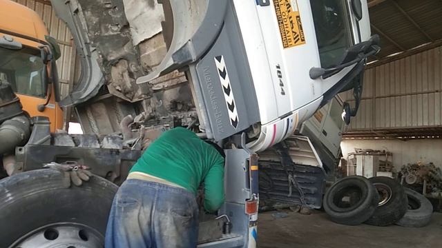 Paano maglagay ng radiator sa intercooler ng actros 1844 смотреть онлайн