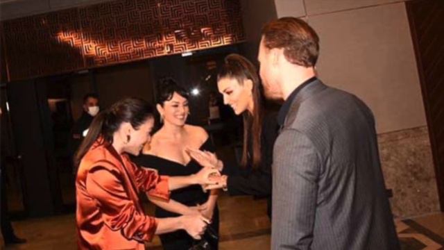 Hande Erçel and Kerem Bürsin attended the gala together abroad смотреть онлайн