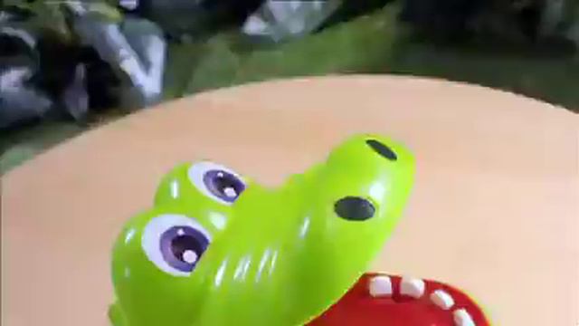 Dynasty's young model Jayden For Crocodile Dentist at Hasbro смотреть онлайн
