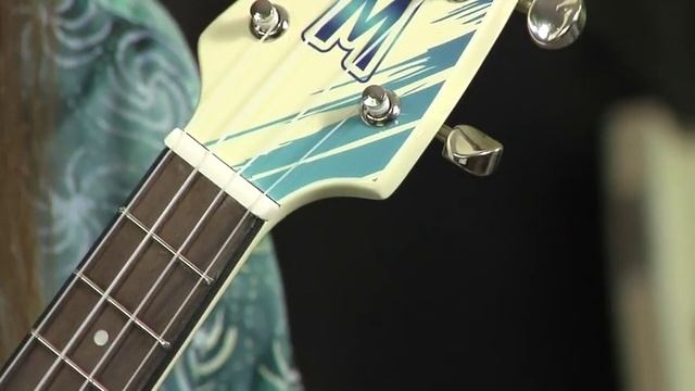 Mahalo Nylon String Electric Ukulele.m4v смотреть онлайн