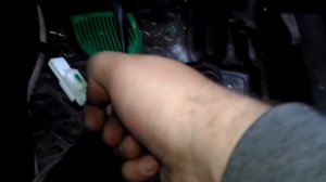 Шевроле Круз. Как разобрать передние сиденья не снимая их, чиним подогрев!