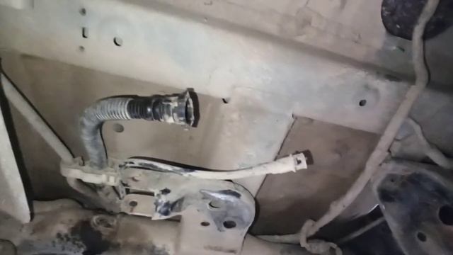 Toyota Prado 120, Toyota Prado 150 & Lexus GX470, Lexus GX460 как поменять бензонасос. смотреть онлайн