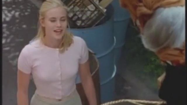 Youtube Poop- Rita Gets a Sos Shake смотреть онлайн