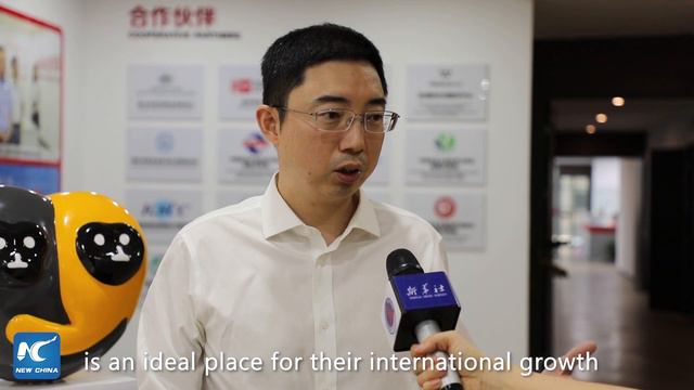 GLOBALink | Eyes on Hainan: Free trade port construction coming on in leaps, bounds смотреть онлайн