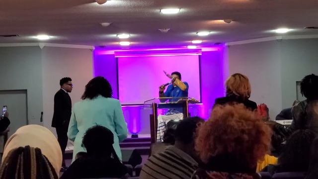 "From Commotion to Promotion!" Bishop Eric Farmer смотреть онлайн
