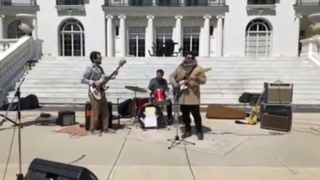 Groovy Tuesday - Gravity (John Mayer) смотреть онлайн
