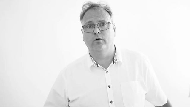 Introduction to Qt / QML (Part 40) - Connecting Signals to Methods or Slots смотреть онлайн