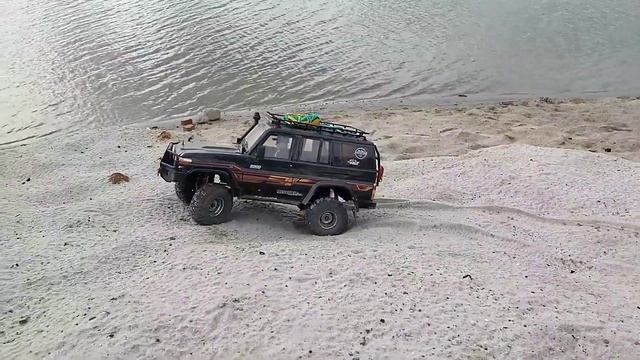 Лучшие внедорожники на радиоуправлении, катаем по песку,нелёгкий маршрут! смотреть онлайн