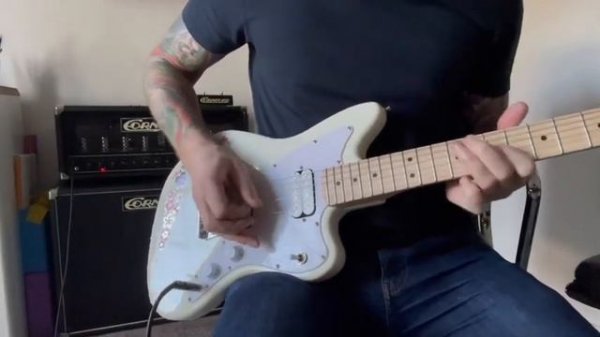 Fender Squier Mini Jazzmaster - Nicely set up for Kotzen Sayce EVH test