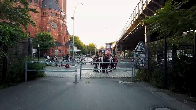 Berlin, Kreuzberg ?? - Walking Tour around Park in Gleisdreieck | Outside Walker смотреть онлайн