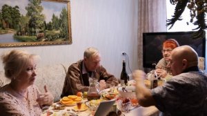 VLOG 8 МАРТА СЕМЕЙНОЕ ЗАСТОЛЬЕ.mp4