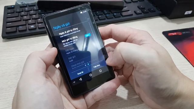 Mở hộp máy nghe nhạc Ruizu H6 bộ nhớ 8GB, chạy android, bluetooth và wifi смотреть онлайн
