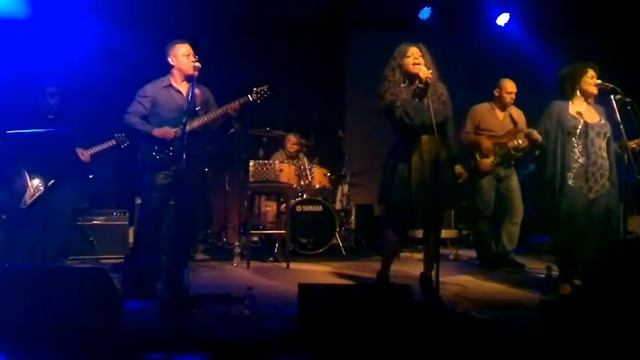 CARLOS ALOMAR,ROBIN CLARK&LEA LORIEN in Thessaloniki,GR October 10 2011 (5) смотреть онлайн