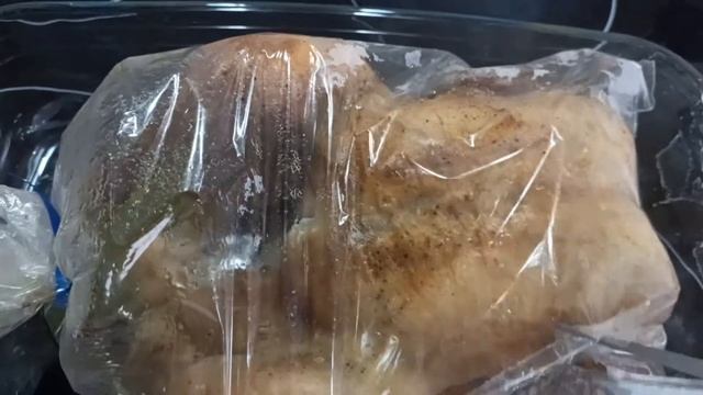Запеченная курица в рукаве.Проще простого.Невозможно испортить при приготовлении даже в 1й раз! смотреть онлайн