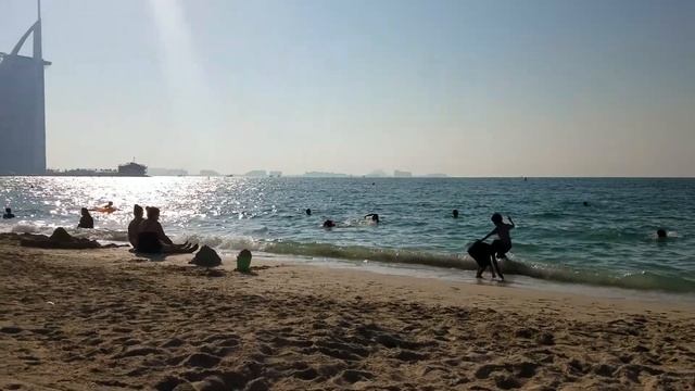Dubai Beach Umm Suqeim Beach смотреть онлайн