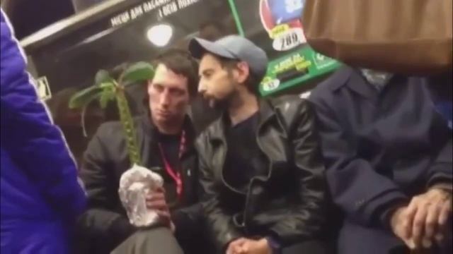 Упоротые флористы и пальма в метро смотреть онлайн